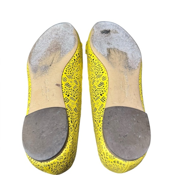 Salvatore Ferragamo Yellow Vara Leather Flats - Picture 9 of 11